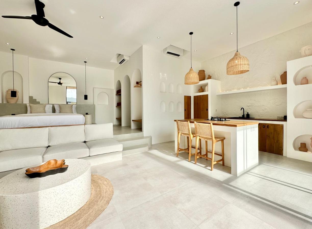 Villa The By The Young *