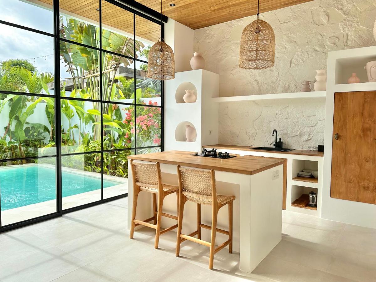 Villa The By The Young Uluwatu