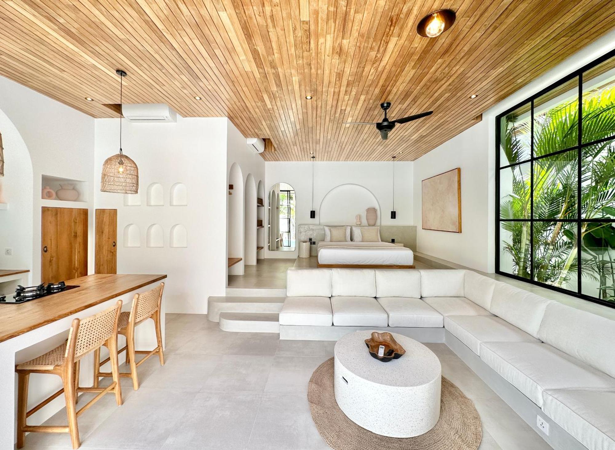 Villa The By The Young